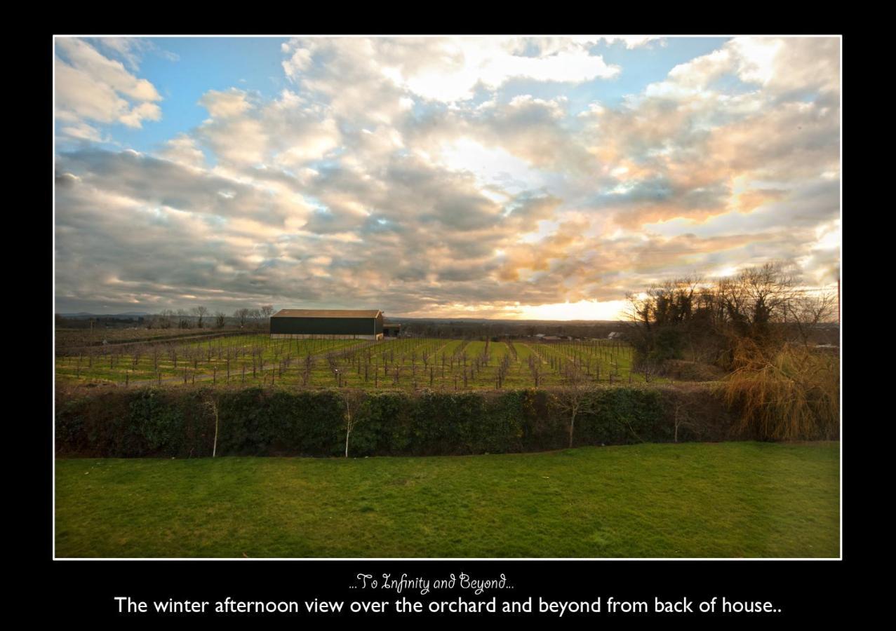 Knockalla Luxury Property With Hot Tub Suitable For Families Portadown Exterior foto
