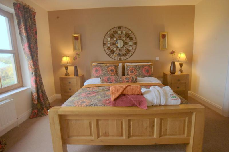 Knockalla Luxury Property With Hot Tub Suitable For Families Portadown Exterior foto