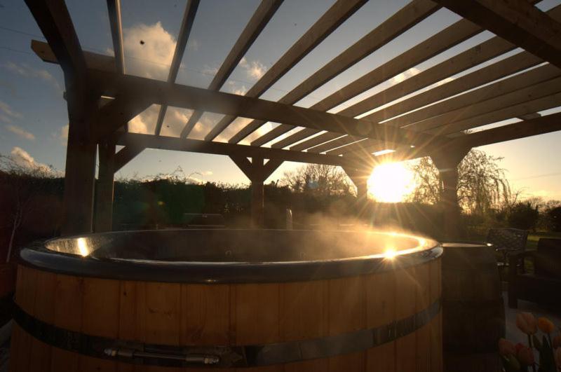 Knockalla Luxury Property With Hot Tub Suitable For Families Portadown Exterior foto